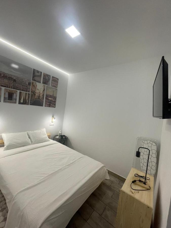 Apartamentos Jap Villaamil Мадрид Екстериор снимка